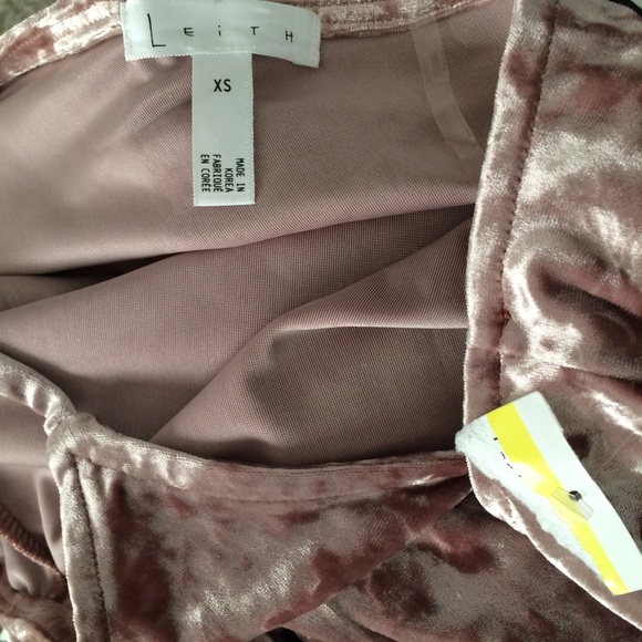 Leith mauve crushed velvet one shoulder Top - Picture 2 of 4